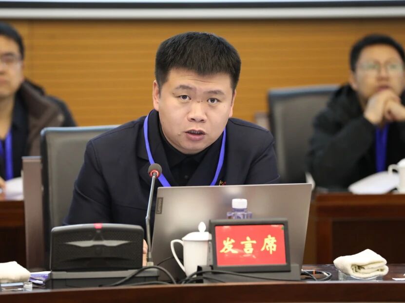 d340f4673f05fd1a396ba769365679e8